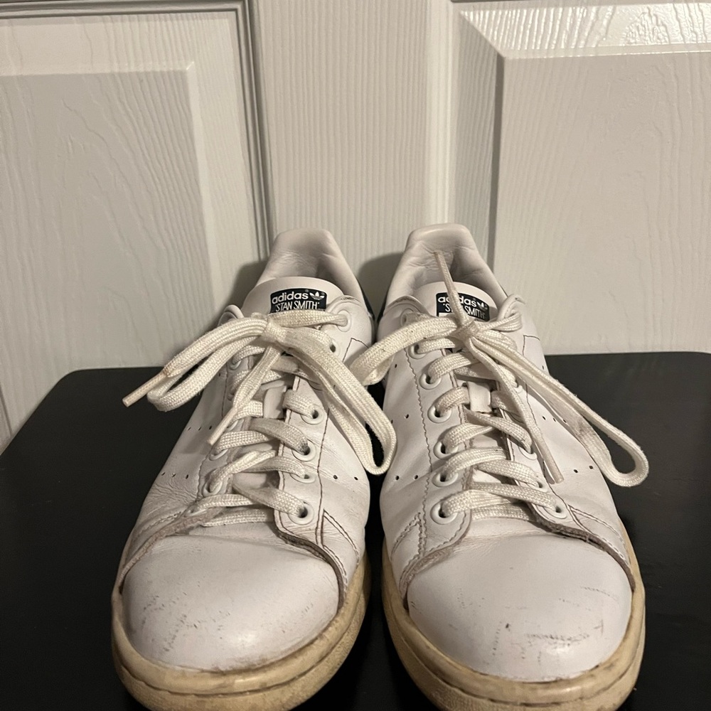 Adidas Stan smith, size 9, white and navy blue